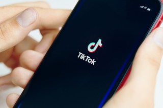 TikTok overtakes Facebook in Worldwide App downloads; Becomes 2nd Most Downloaded App behind WhatsApp.